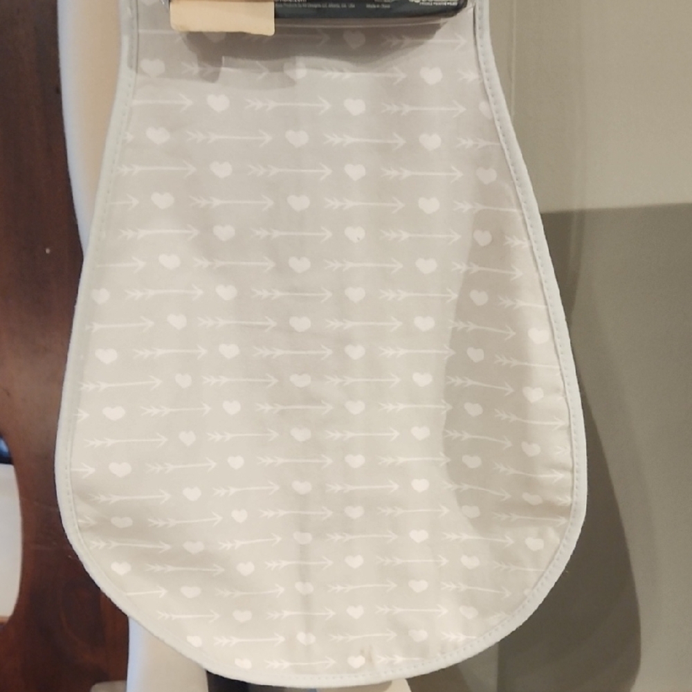 Gray Baby Swaddle with Heart Pattern - Picture 3 of 8